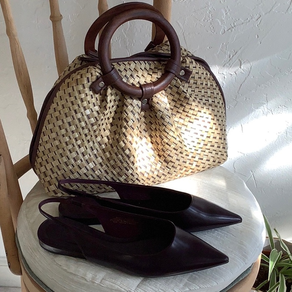 Elegant Woven Tan and Brown Handbag